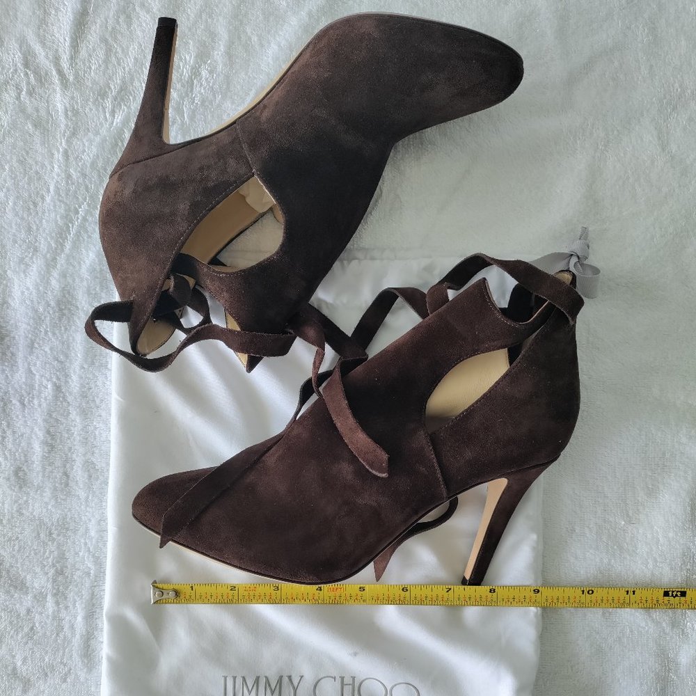 Jimmy Choo likenew with a slight stratch.G.Stefani